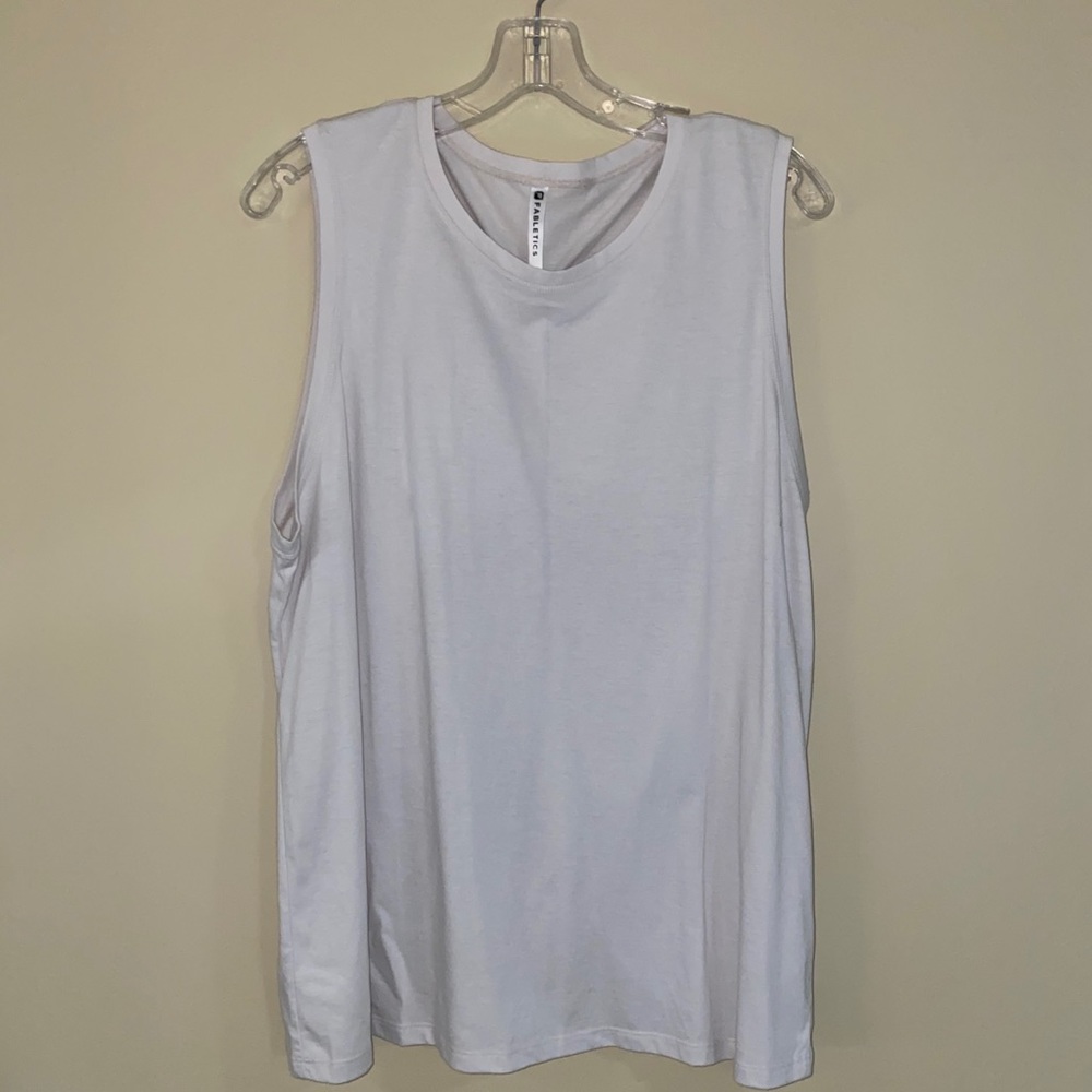 Fabletics light grey workout tank size XXL